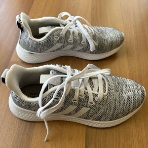 Adidas Puremotion FW8669 women’s running athletic shoes heather gray 6.5